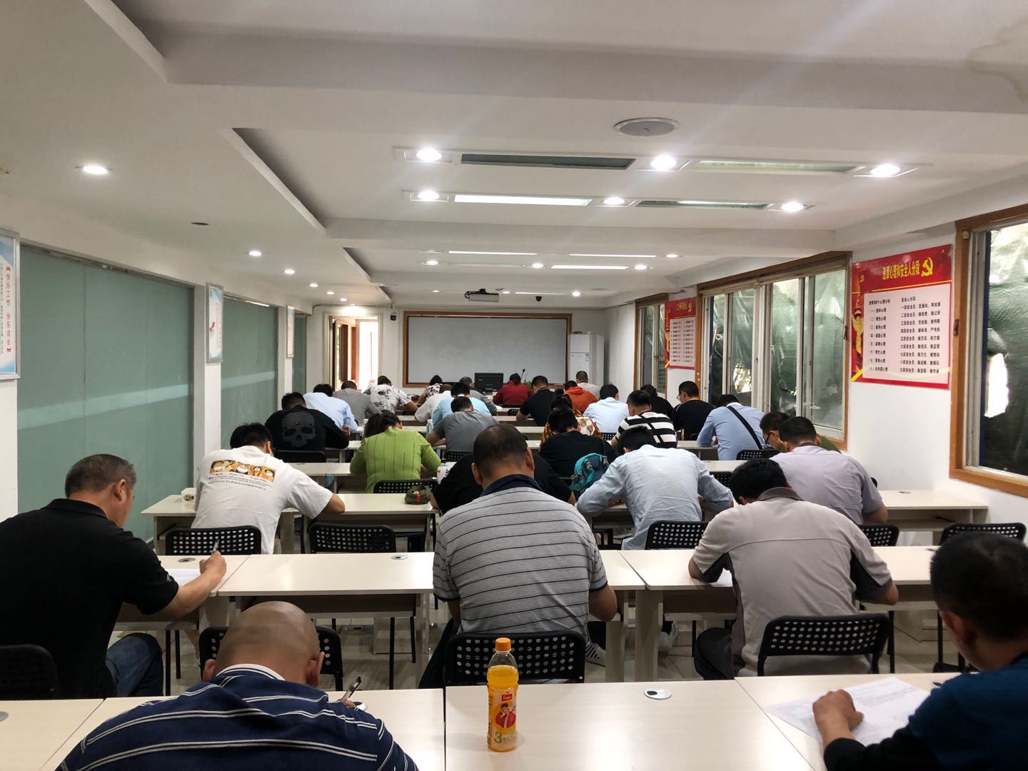 成都工貿(mào)安全負責(zé)人、安全管理人員培訓(xùn)報名就找四川眾行聯(lián)程培訓(xùn)機構(gòu)